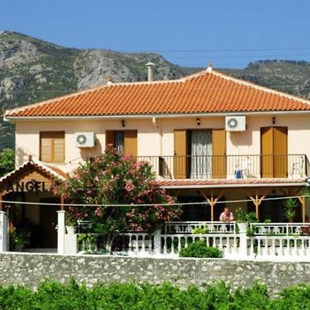 Angela Apartments Samos Town Esterno foto