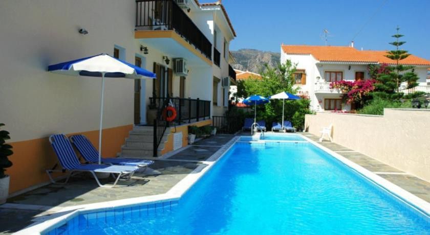 Angela Apartments Samos Town Esterno foto